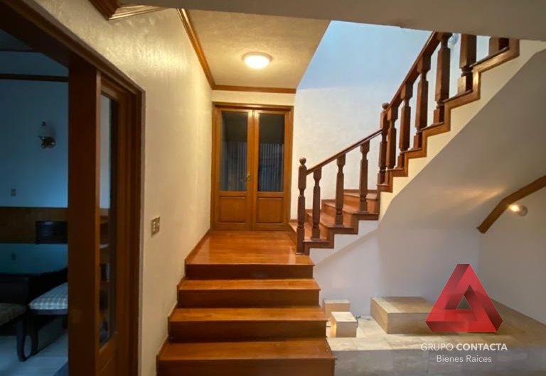 CASA EN VENTA COLONIA CUMBRES 3er.SECTOR MONTERREY N.L.