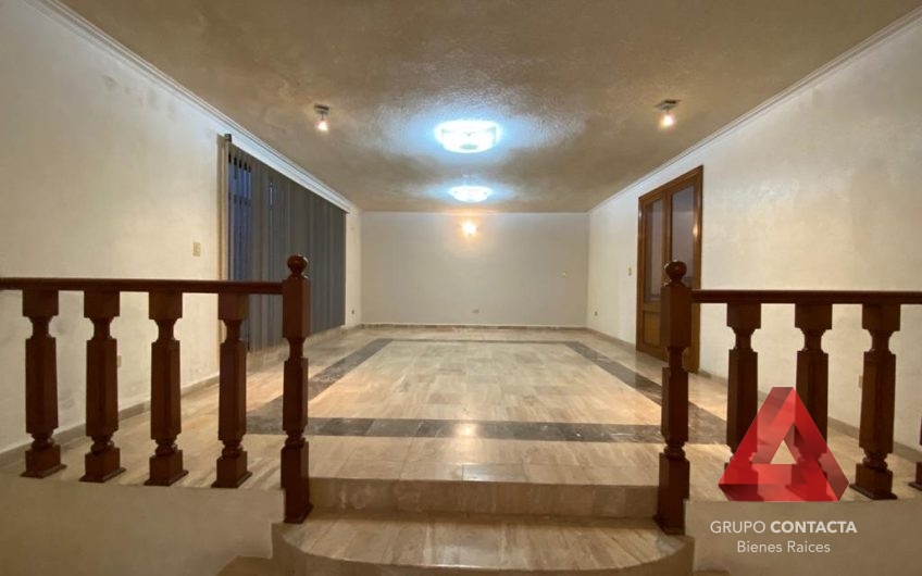 CASA EN VENTA COLONIA CUMBRES 3er.SECTOR MONTERREY N.L.