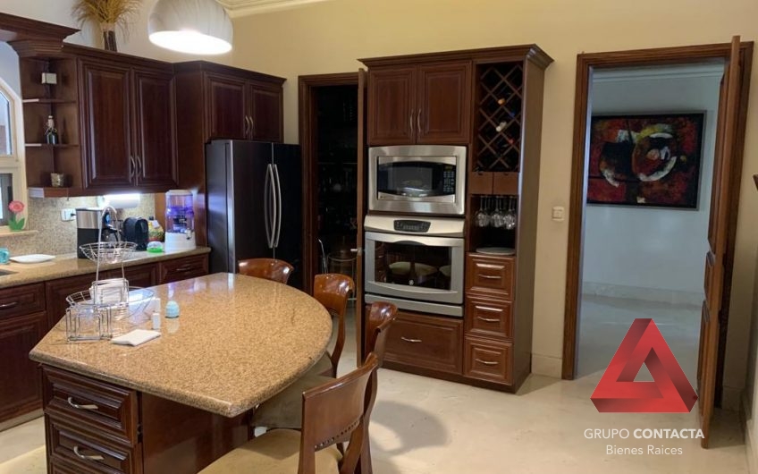CASA EN VENTA RESIDENCIAL Y CLUB DE GOLF LA HERRADURA MONTERREY N.L.