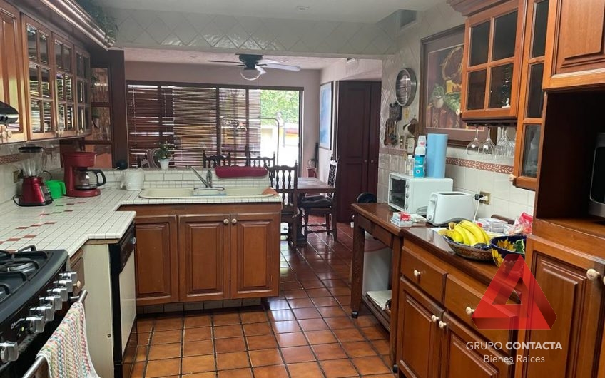 CASA EN VENTA COLONIA CHEPEVERA MONTERREY N.L.