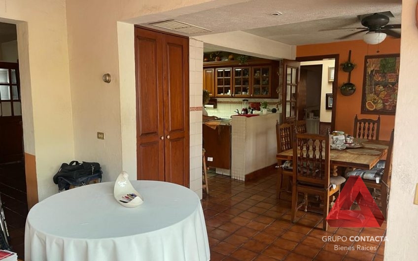 CASA EN VENTA COLONIA CHEPEVERA MONTERREY N.L.