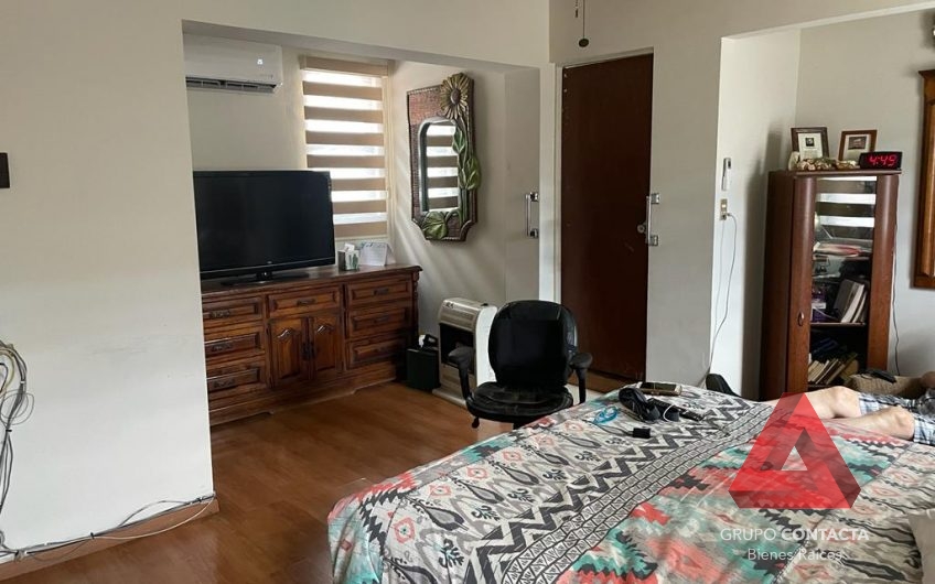 CASA EN VENTA COLONIA CHEPEVERA MONTERREY N.L.