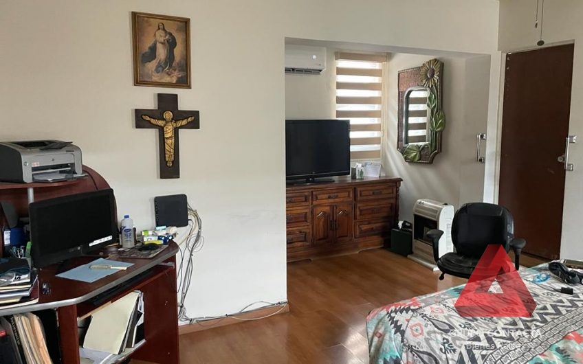 CASA EN VENTA COLONIA CHEPEVERA MONTERREY N.L.