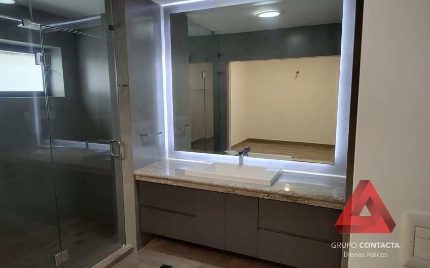 CASA EN VENTA COLONIA FUENTES DEL VALLE SAN PEDRO GARZA GARCIA N.L.