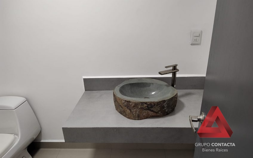 CASA EN VENTA COLONIA FUENTES DEL VALLE SAN PEDRO GARZA GARCIA N.L.