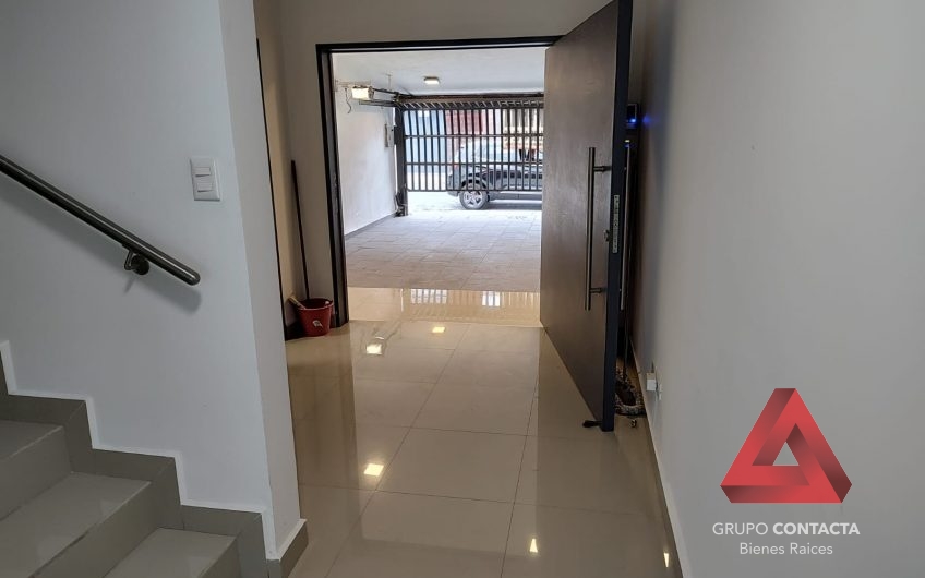 CASA EN VENTA COLONIA FUENTES DEL VALLE SAN PEDRO GARZA GARCIA N.L.