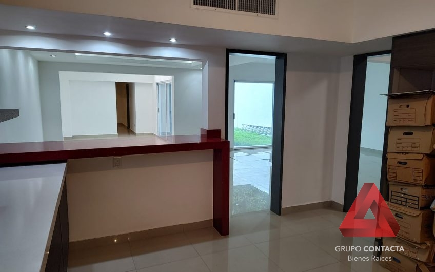 CASA EN VENTA COLONIA FUENTES DEL VALLE SAN PEDRO GARZA GARCIA N.L.