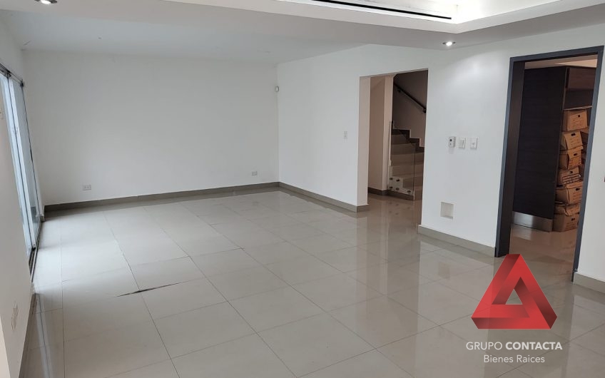 CASA EN VENTA COLONIA FUENTES DEL VALLE SAN PEDRO GARZA GARCIA N.L.