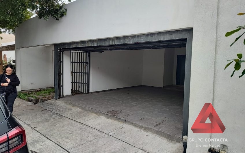 CASA EN VENTA COLONIA FUENTES DEL VALLE SAN PEDRO GARZA GARCIA N.L.